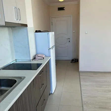 Persani 3 Sanny Apartment